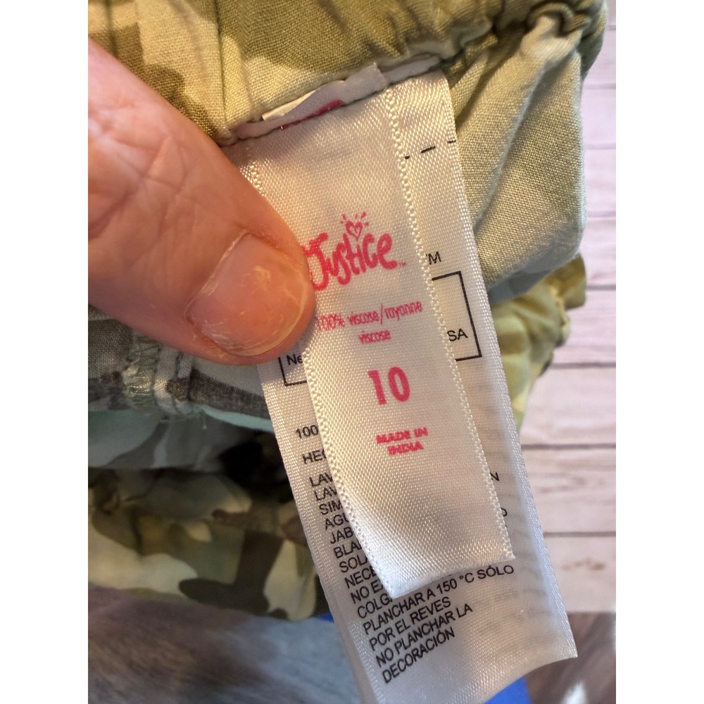 Justice Girls Grey Shine Star Graphic Tee and Camo Paperbag Shorts Set Size 10 - Picture 3 of 3